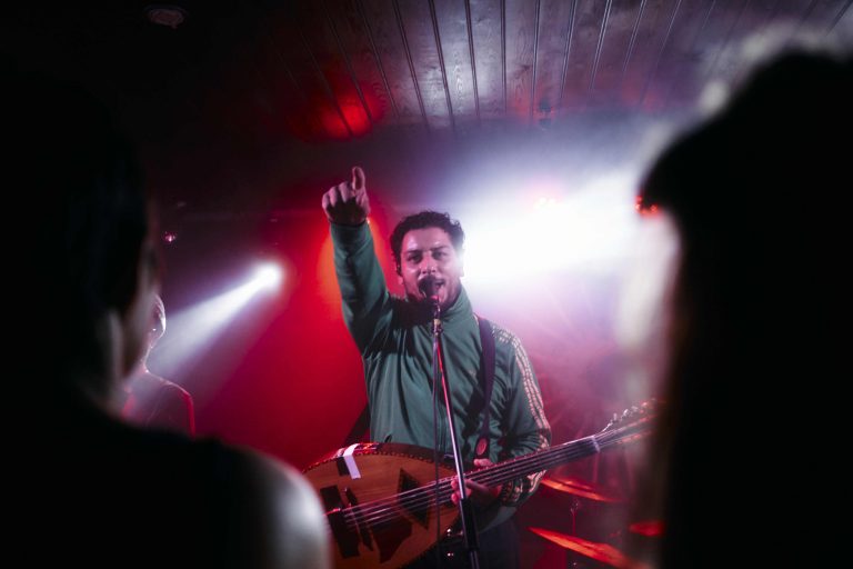 groupe de musiques berbère & chaâbi, de rythmes révoltés et d’esprit rock’n’roll !